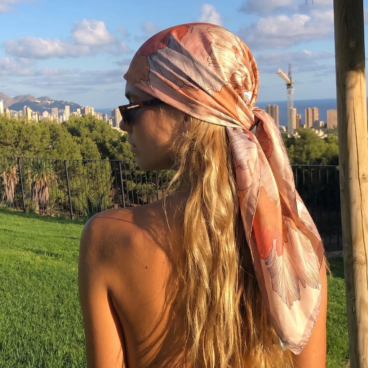 ผ้าพันคอไหมสี่เหลี่ยมสำหรับผู้ - Silk Neck Scarf บทวิจารณ์และราคา