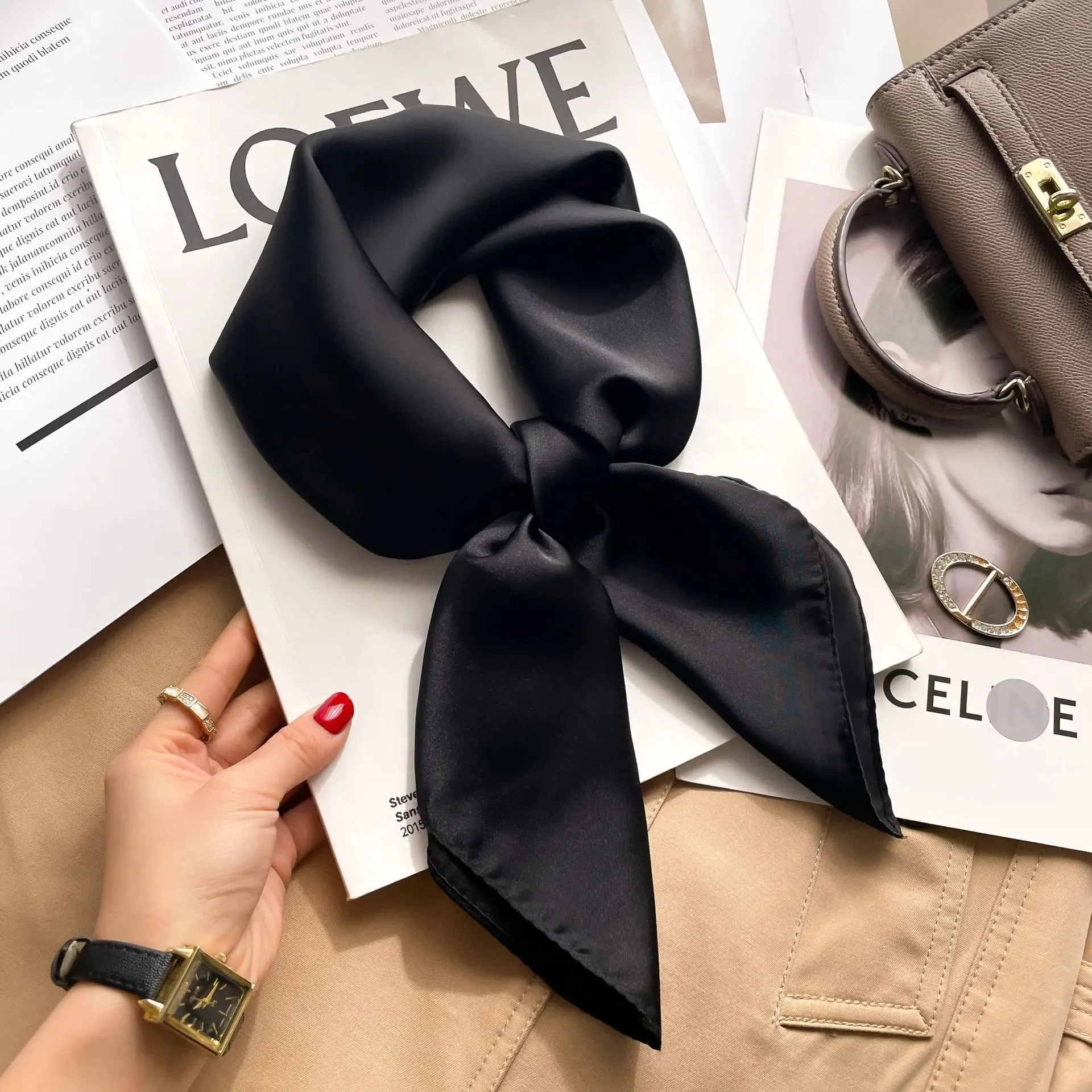 ผ้าพันคอฮิญาบสีพื้นขนาด 70 ซม. - Silk Neck Scarf บทวิจารณ์และราคา