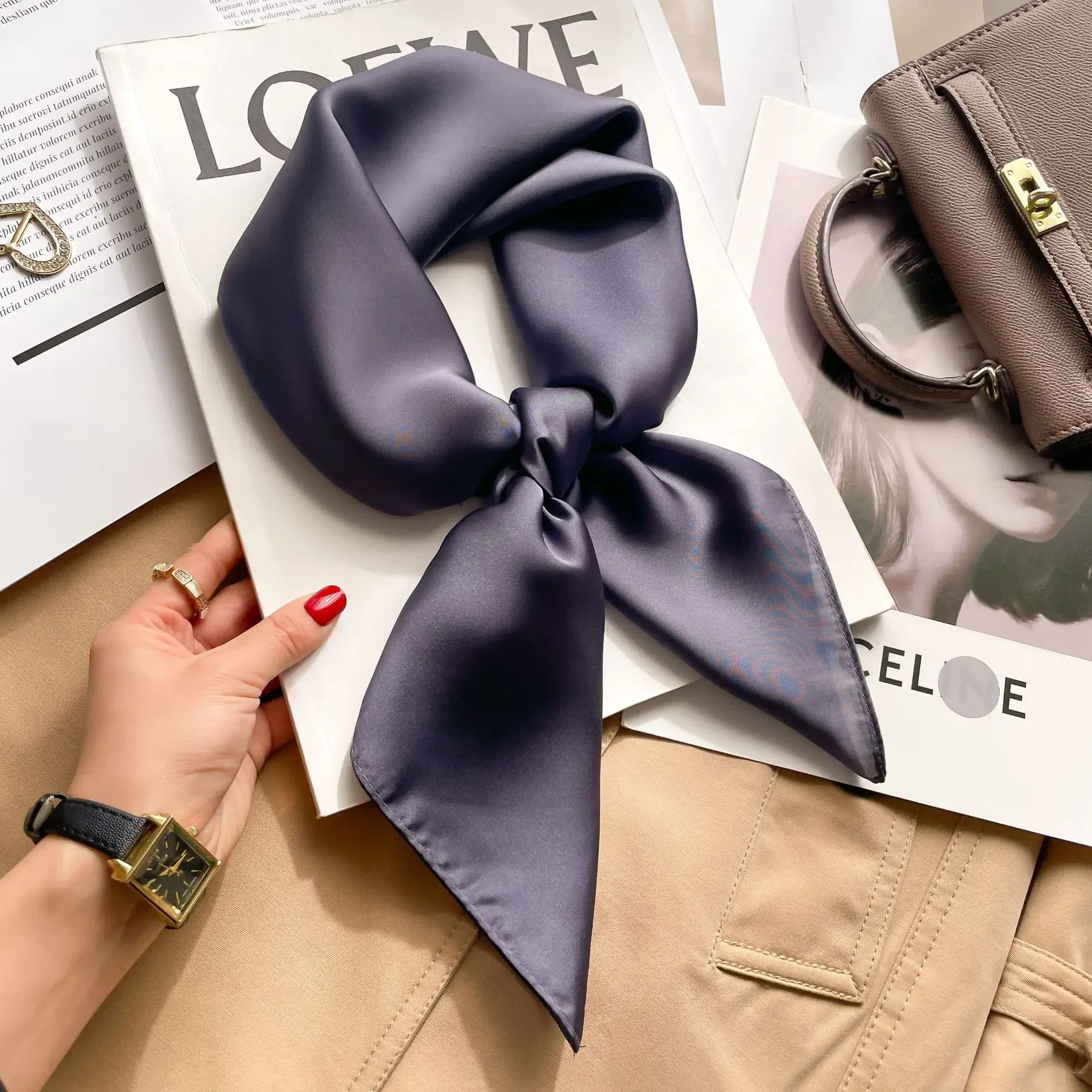 ผ้าพันคอฮิญาบสีพื้นขนาด 70 ซม. - Silk Neck Scarf บทวิจารณ์และราคา