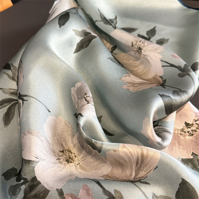 ผ้าพันคอผ้าไหม 100% ผ้าพันคอผู - Scarf Silk Square บทวิจารณ์และราคา