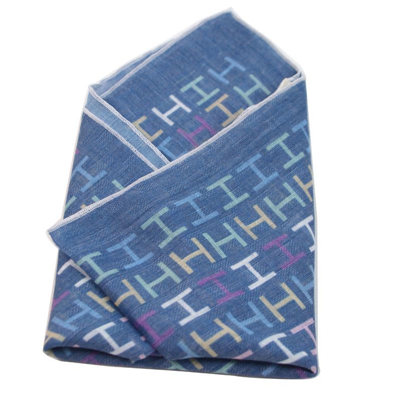 ผ้าพันคอสี่เหลี่ยมจัตุรัสผู้ชา - Scarf Silk Square บทวิจารณ์และราคา